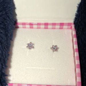 Baby Girl’s screw back earrings